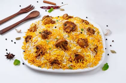 Lucknowi Mushroom Biryani Serves 4