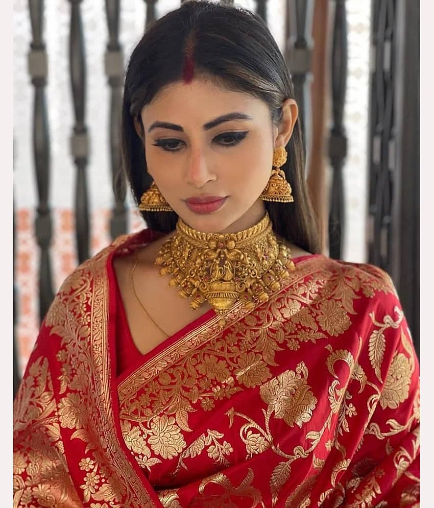 Vastukala Silk Woven Saree With Unstitched Blouse Piece ( Red )