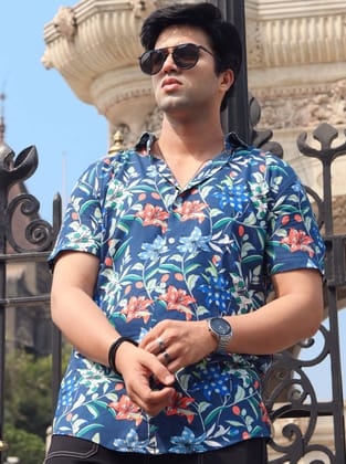 Navy Floral Printed Shirt - L Navy Floral Printed Shirt - L