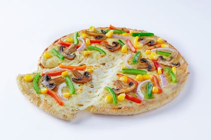 Veggie Farmhouse Medium Pizza (Serves 2)