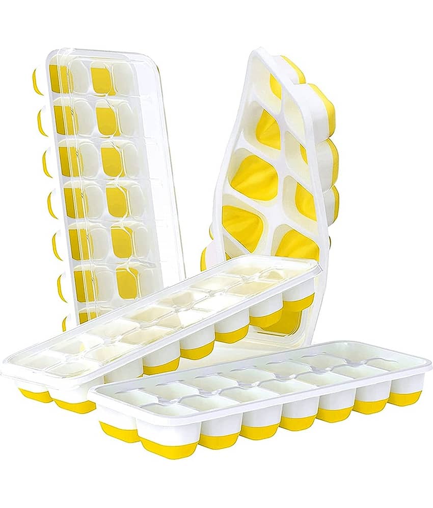 Crasts Ice Cube Maker Trays Light Green 4 Pcs