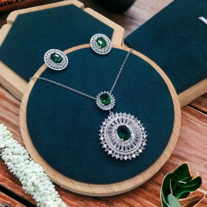 92.5 Sterling Silver Chain Necklace with Earrings