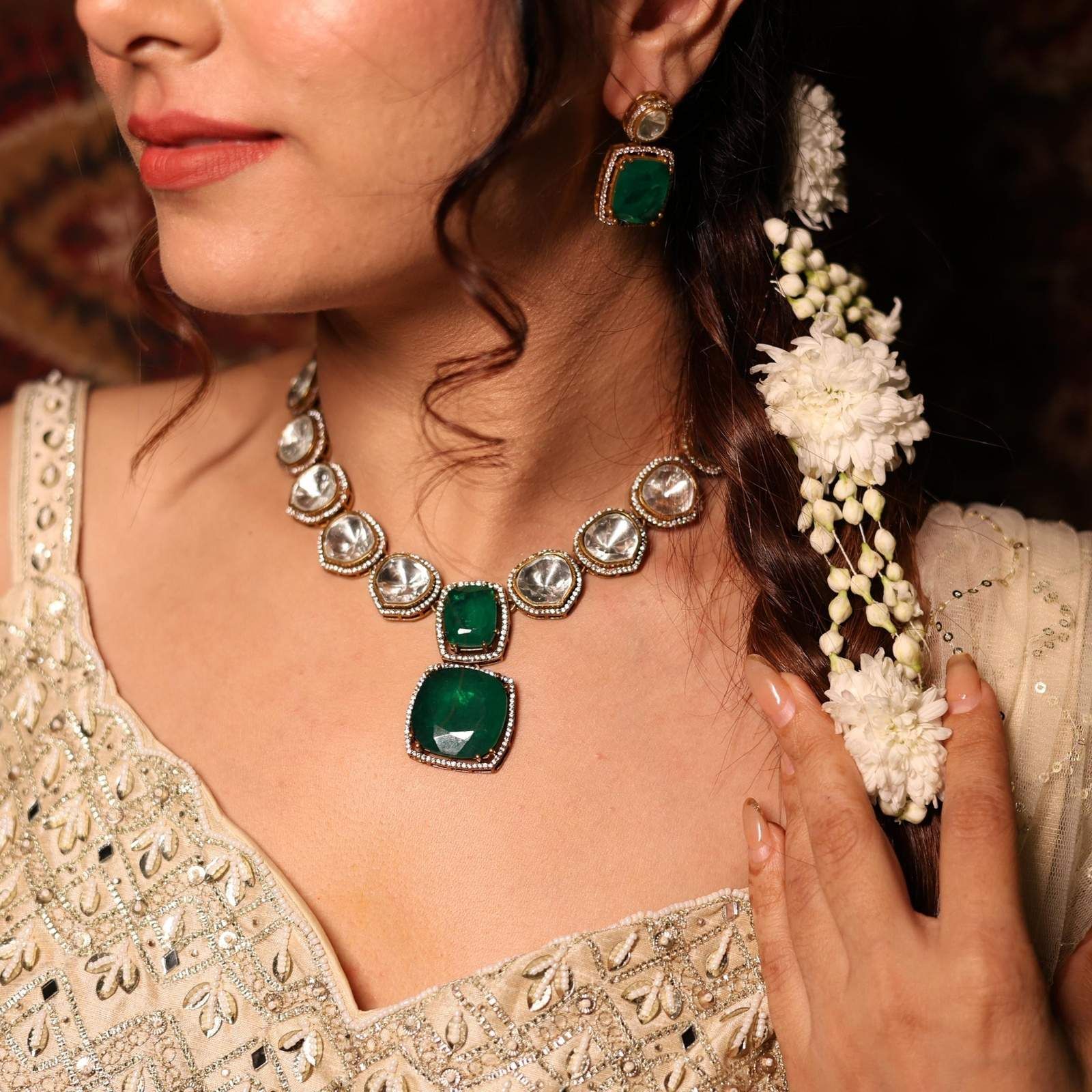 Nayaab Noor neckpiece-Green