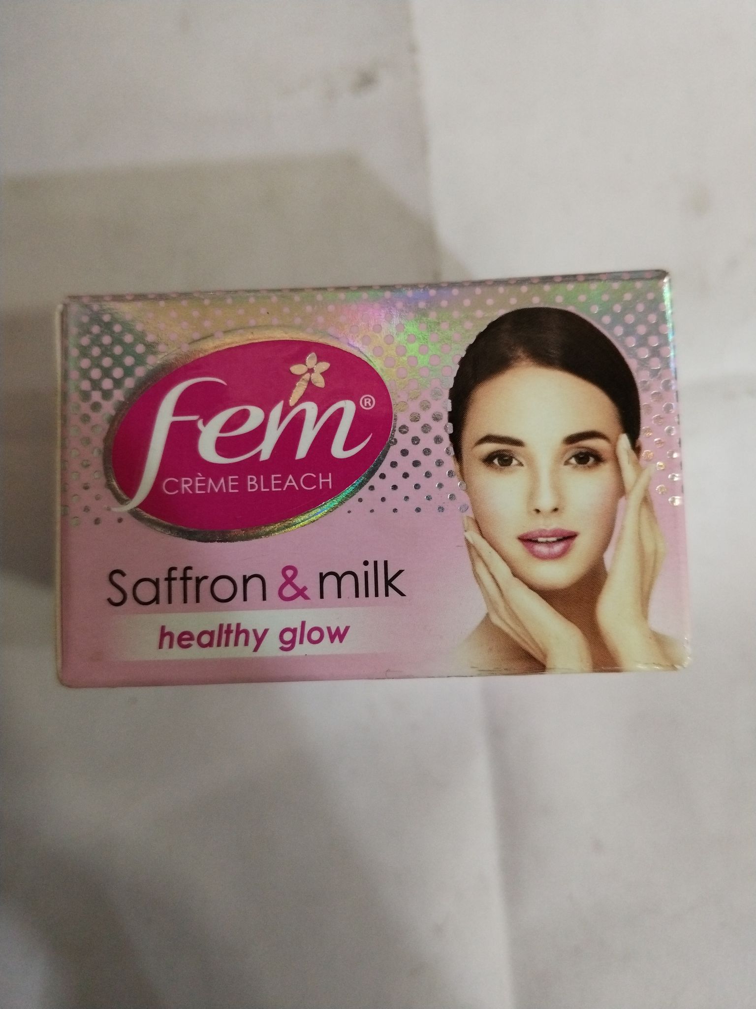 Fem Crème bleach Saffron & milk Healthy glow 