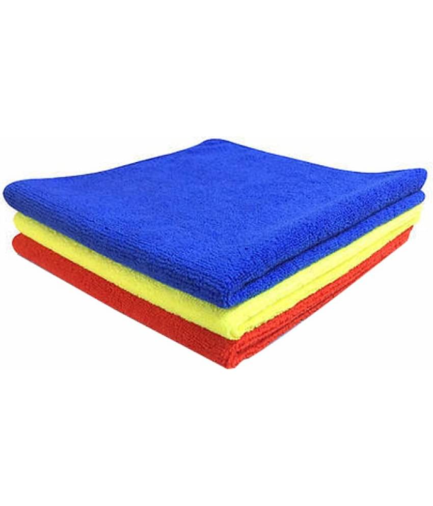 Akima 300 GSM Microfiber Cloth for Car Cleaning and Polishing (40 x 40 cm) -Pack of 3