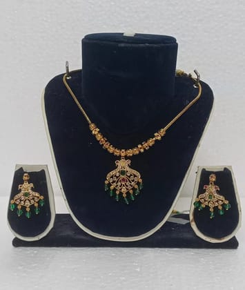 Stunning Goldplated Indian Necklace and Earring Set