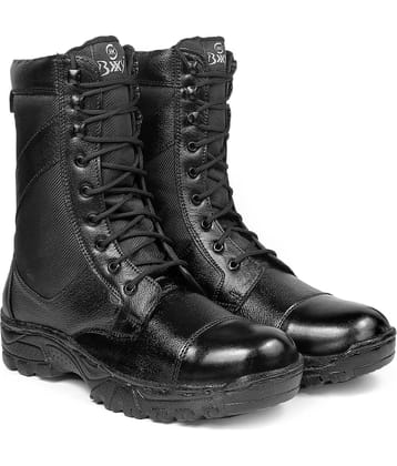 YUVRATO BAXI Black Hiking & Trekking Boot
