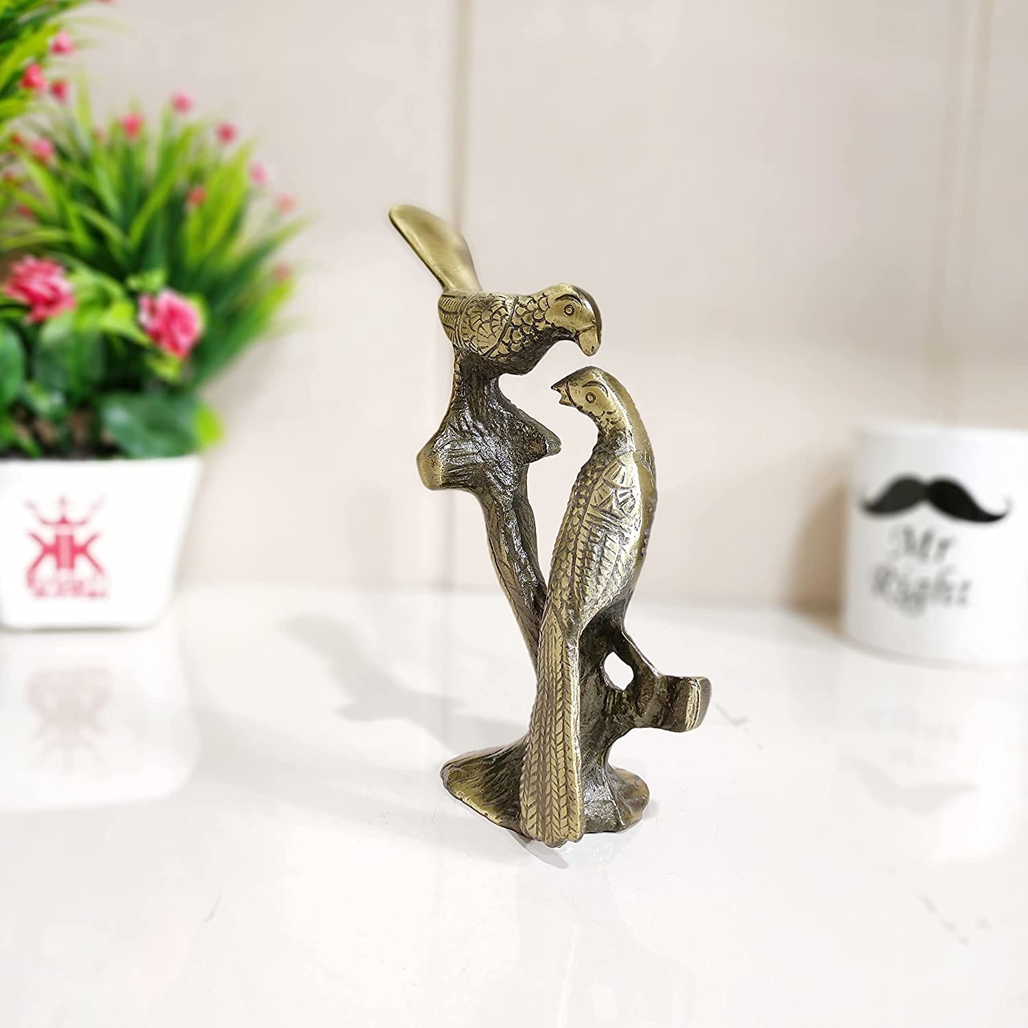 DreamKraft Kissing Love Birds Couple Sitting on Tree Branch for Home Decor, Showpiece Figurines (Grey Color, 13x5x17 cm)