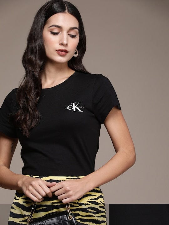 C K Women's Printed T-shirt-S