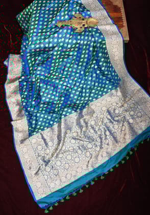 Banarasi Katan Silk Saree in Peacock Blue and Green dual tone with Floral Motifs and zari border | SILK MARK CERTIFIED