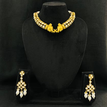 Nayaab hana Polki neckpiece