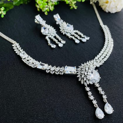 Ad Zarin Neckpiece-Silver