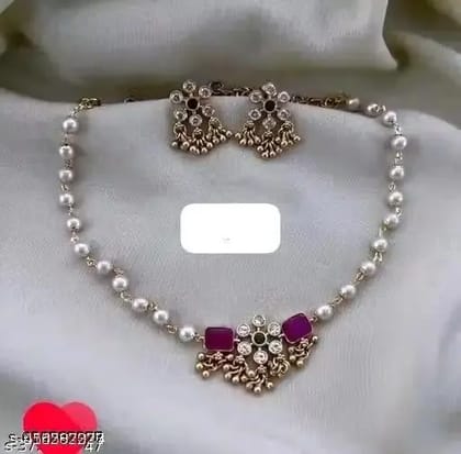 Feminine Elegant Jewellery Sets