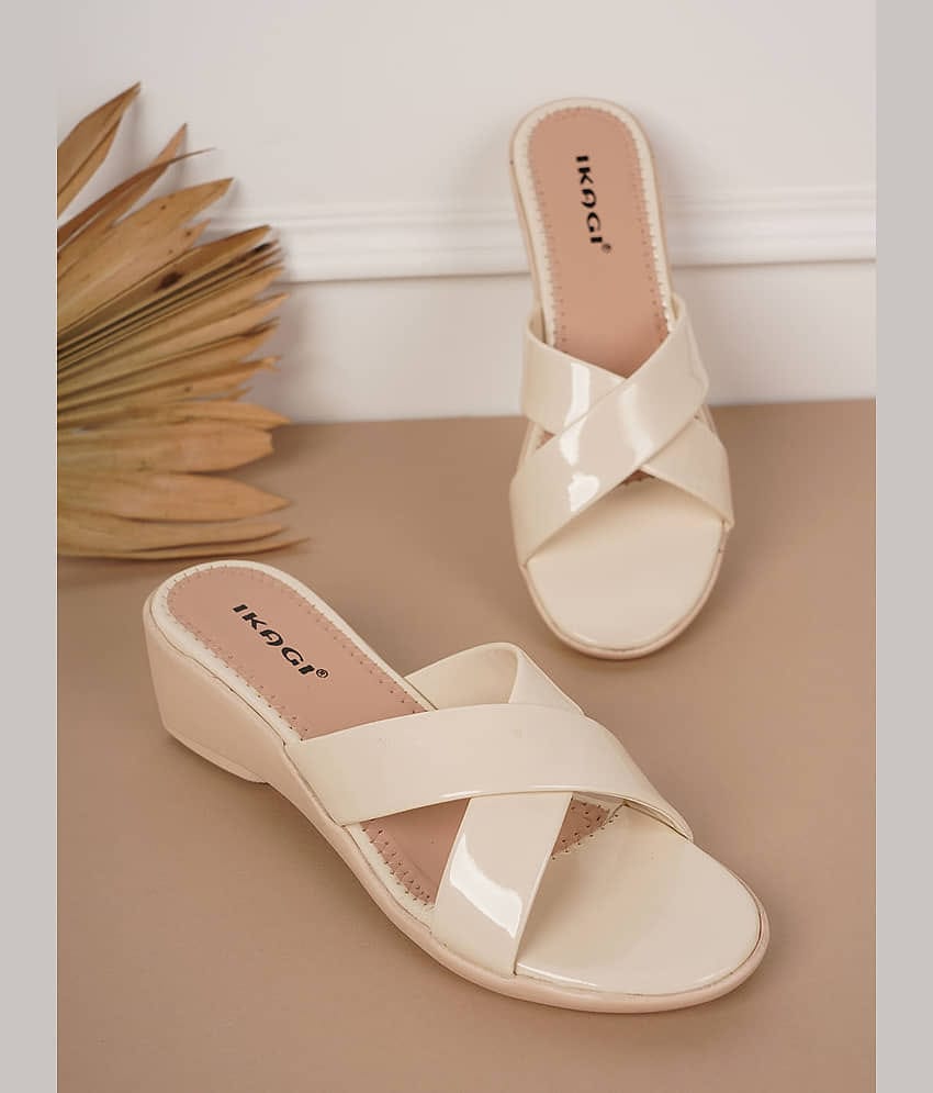 IKAGI Off White Women's Flats