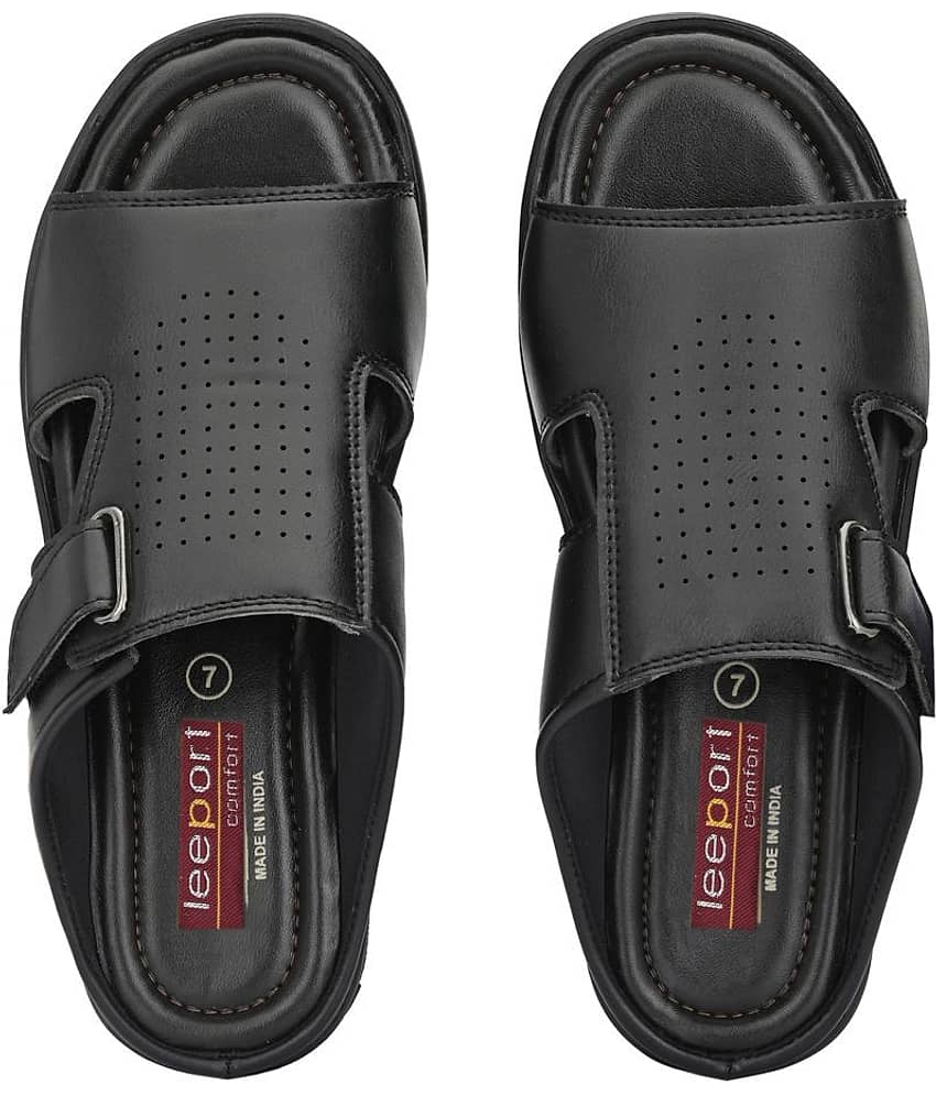 Leeport Black Flip Flops
