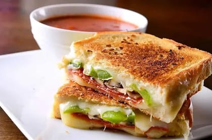 Veg American Sandwich Jumbo