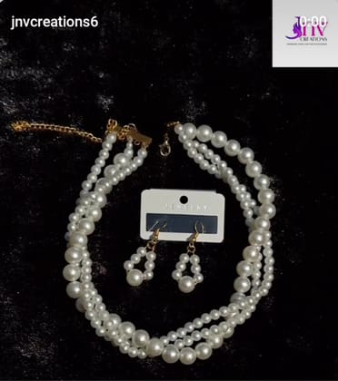 Pearl twisted choker necklace evergreen