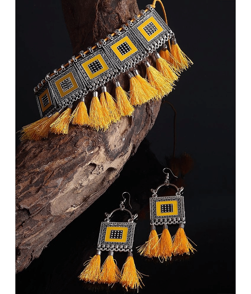 Sunhari Jewels Yellow Alloy Necklace Set ( Pack of 1 )