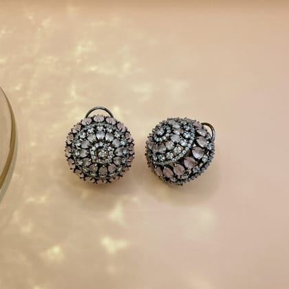 Cluster Adornments