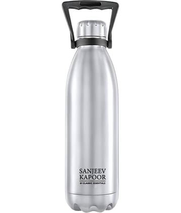 Classic Essentials Hot & Cold Bottle Silver Stainless Steel Water Bottle 1800 mL ( Set of 1 )