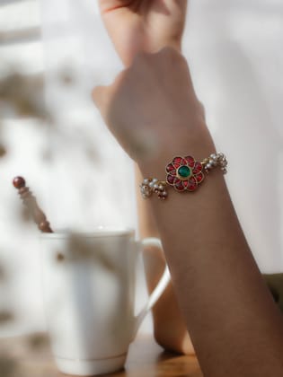 McKenzie Floral Kundan Bracelet-Red