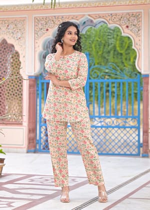 Peach Blossom Nightsuit/loungewear-S