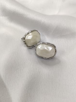 Ana Pearl Studs- Silver