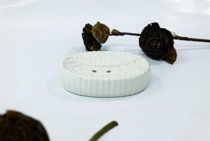 Elegant Ceramic White Soap Dish Tray