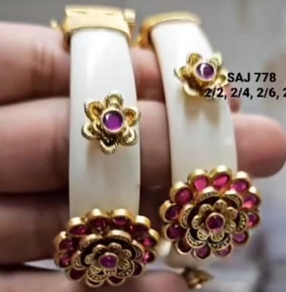 Stylish Bangles Collection