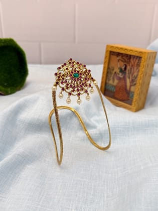 Antique Vanki 4026
