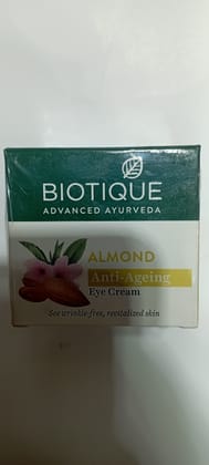 BIOTIQUE ADVANCED AYURVEDA BERRY PUMPING LIP BALM SMOOTHES & Swells Lips 12g