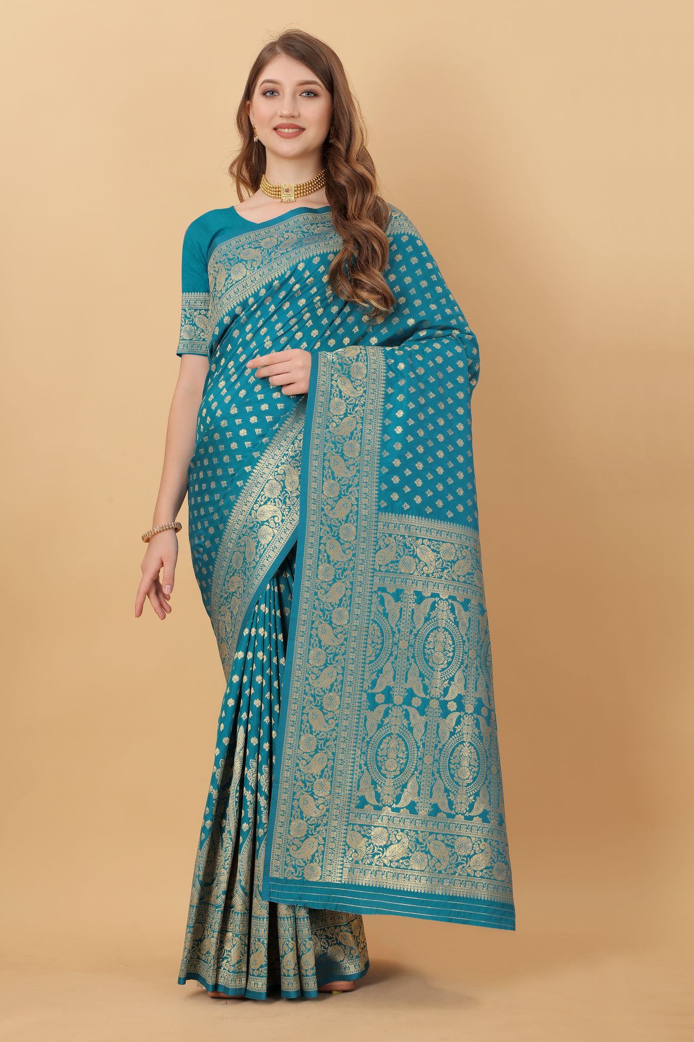Yavira silk Women's Blue Handwoven Silk Blend Saree