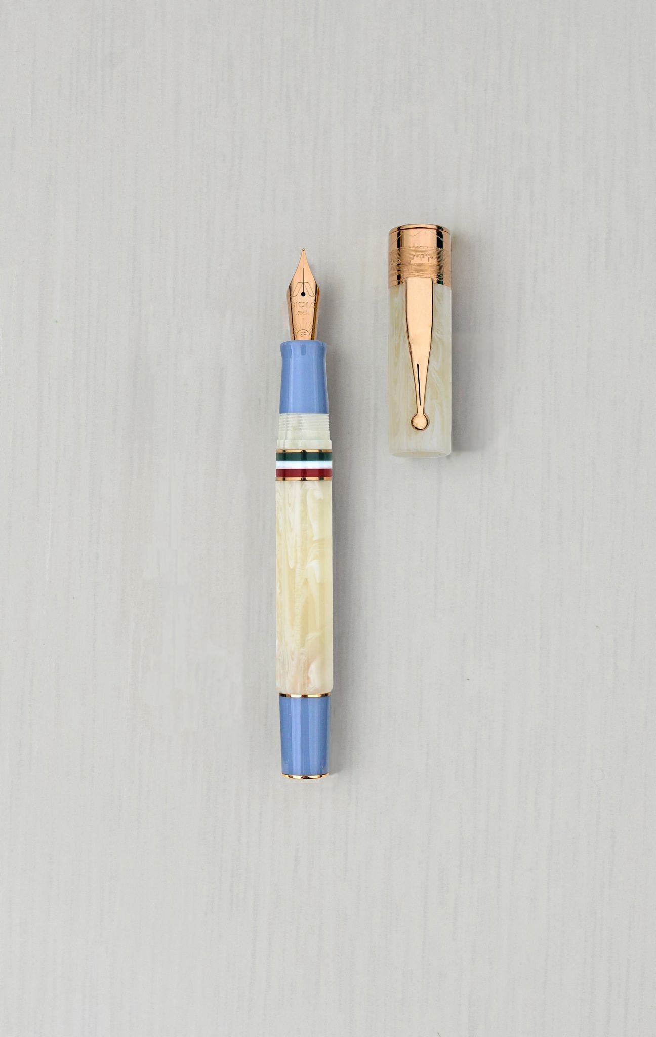 Gioia | Fountain Pen & Rollerball Pen | Partenope | Ivory Blue RGT-FINE