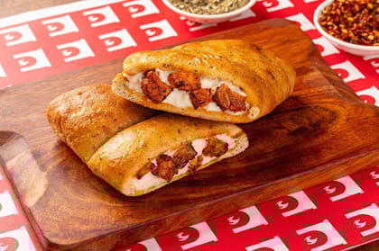 Chicken Tikka Garlic Bread