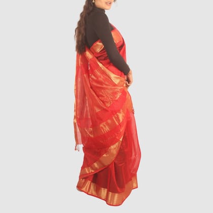 Royal Crimson Maheshwari Silk Cotton Handloom Saree with Antique Gold Zari