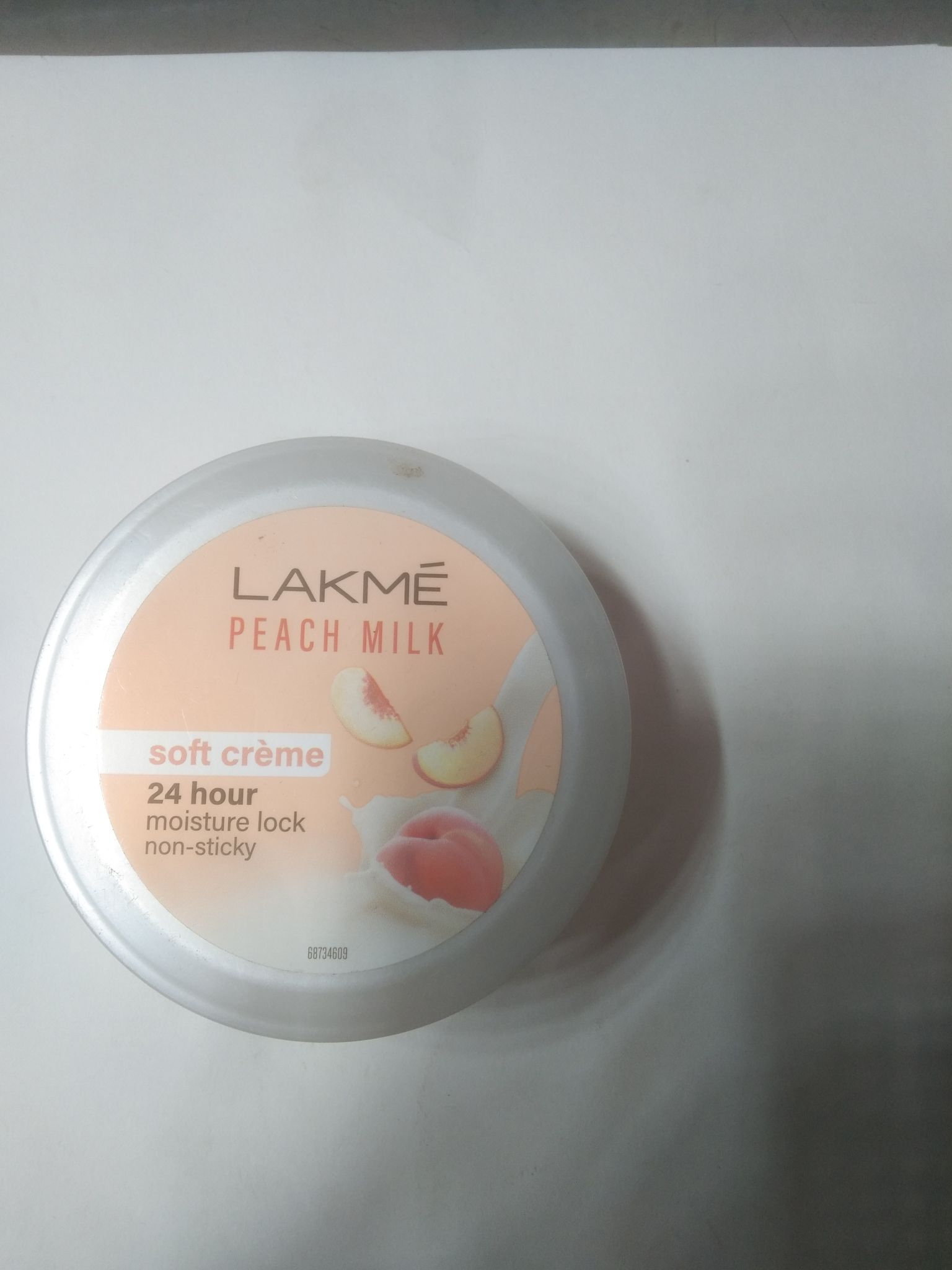 Lakme Peach milk Soft crème Moisture lock Non-sticky 