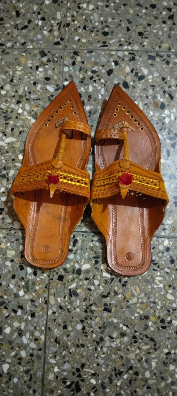 Hand Crafted Leather Kolapuri Chappals (No-8)