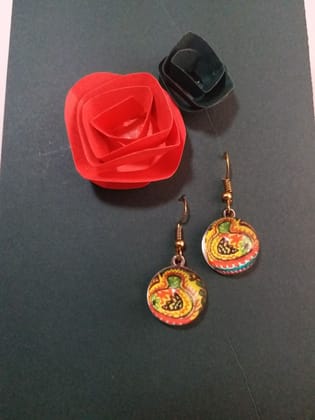 PRETTY LITTLE CIRCLE GLASS EARRINGS