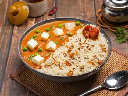 Matar Paneer Rice Bowl