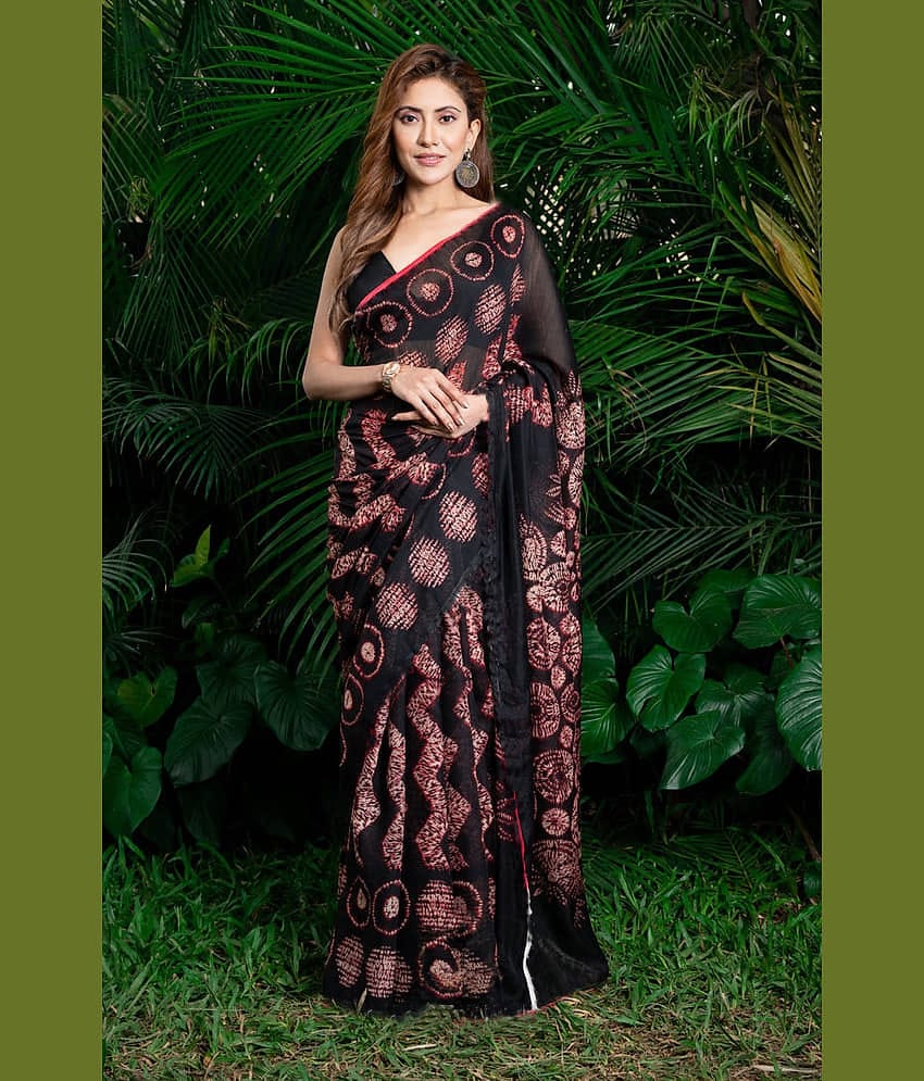 Pheasant Cotton Blend Printed Saree With Unstitched Blouse Piece ( Black )