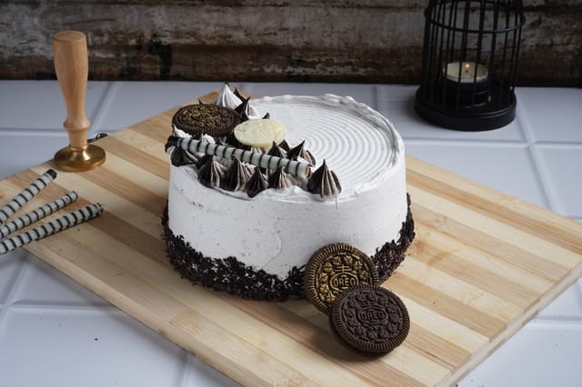 Oreo cake [eggless]