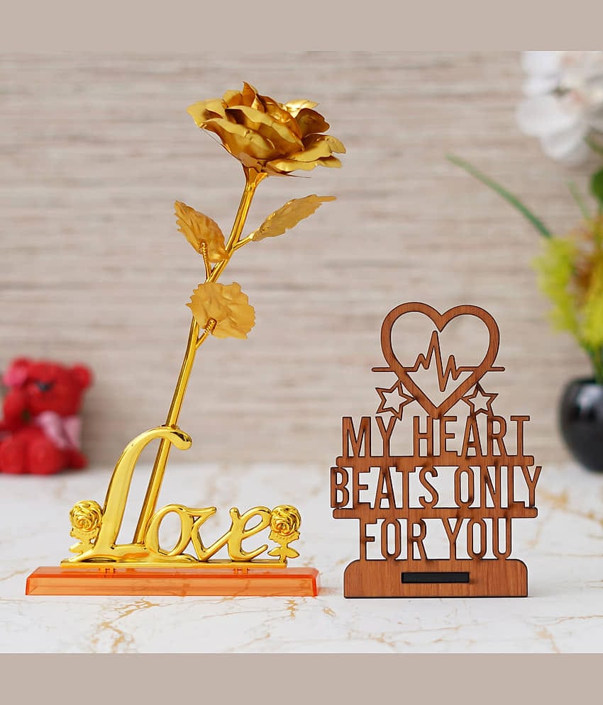 eCraftIndia Gold Plastic Valentine Hamper