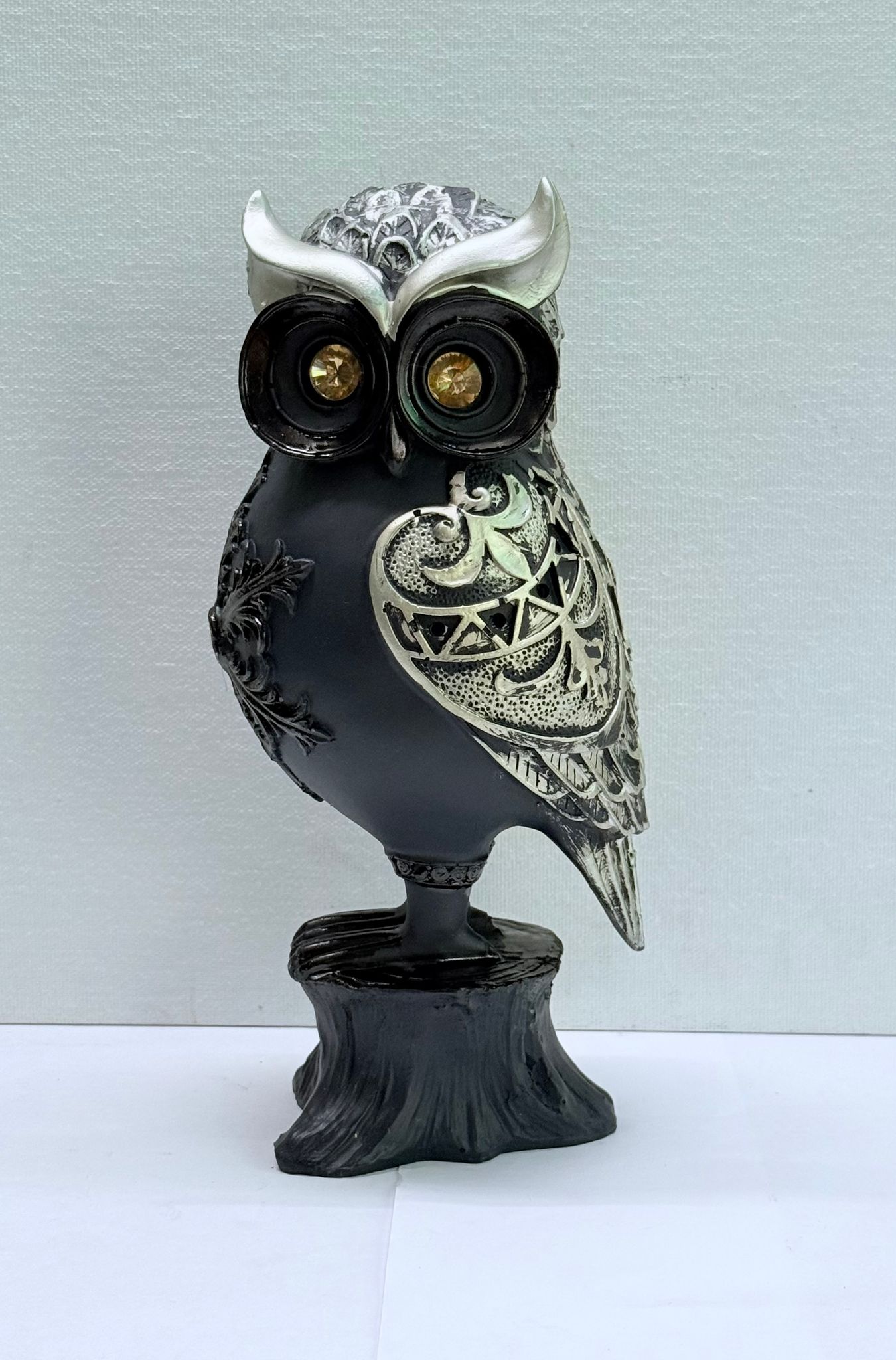 RNK Owl decor piece