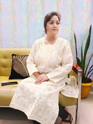 TheHangr Dual Thread Hand Embroided Cream Cotton Lucknowi Chikankari Kurti