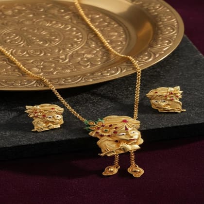 Vrindavan Grace Necklace Set