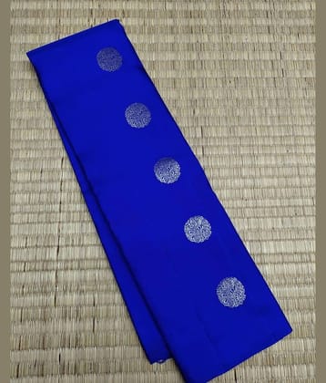 Vastukala Silk Woven Saree With Unstitched Blouse Piece ( Blue )