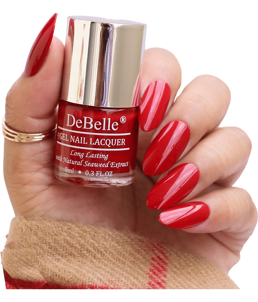 DeBelle Moulin Rouge Glossy Nail Polish 8 ( Pack of 1 )