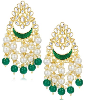 Sukkhi - Green Chandelier Earrings ( Pack of 1 )