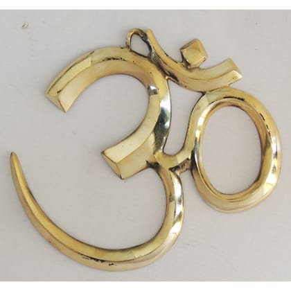 Brass Showpiece Wall Hanging Om, Height : 8 Inch (FMAS657 D)