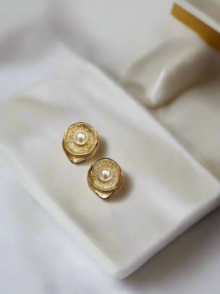 Pearl Halo Studs Earrings